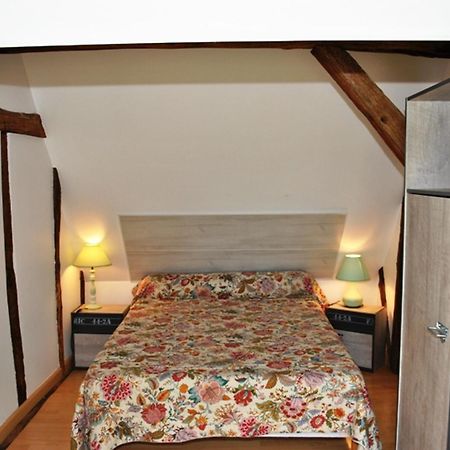 Gite De Charme Pres Des Chateaux De La Loire Avec Jardin, Terrasse Et Equipements Pour Familles - Fr-1-381-359 Azay-sur-Cher Экстерьер фото